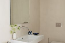 Apartment in Barcelona - MERCÉ 1º3ª